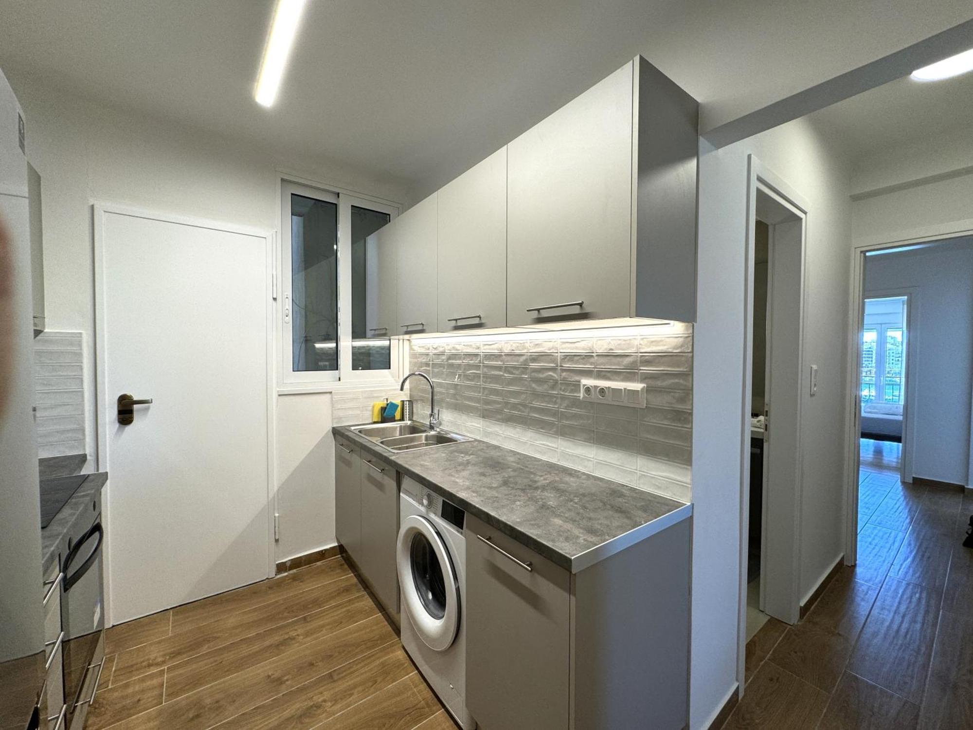 Piraeus Center Sea View Apartment Екстер'єр фото