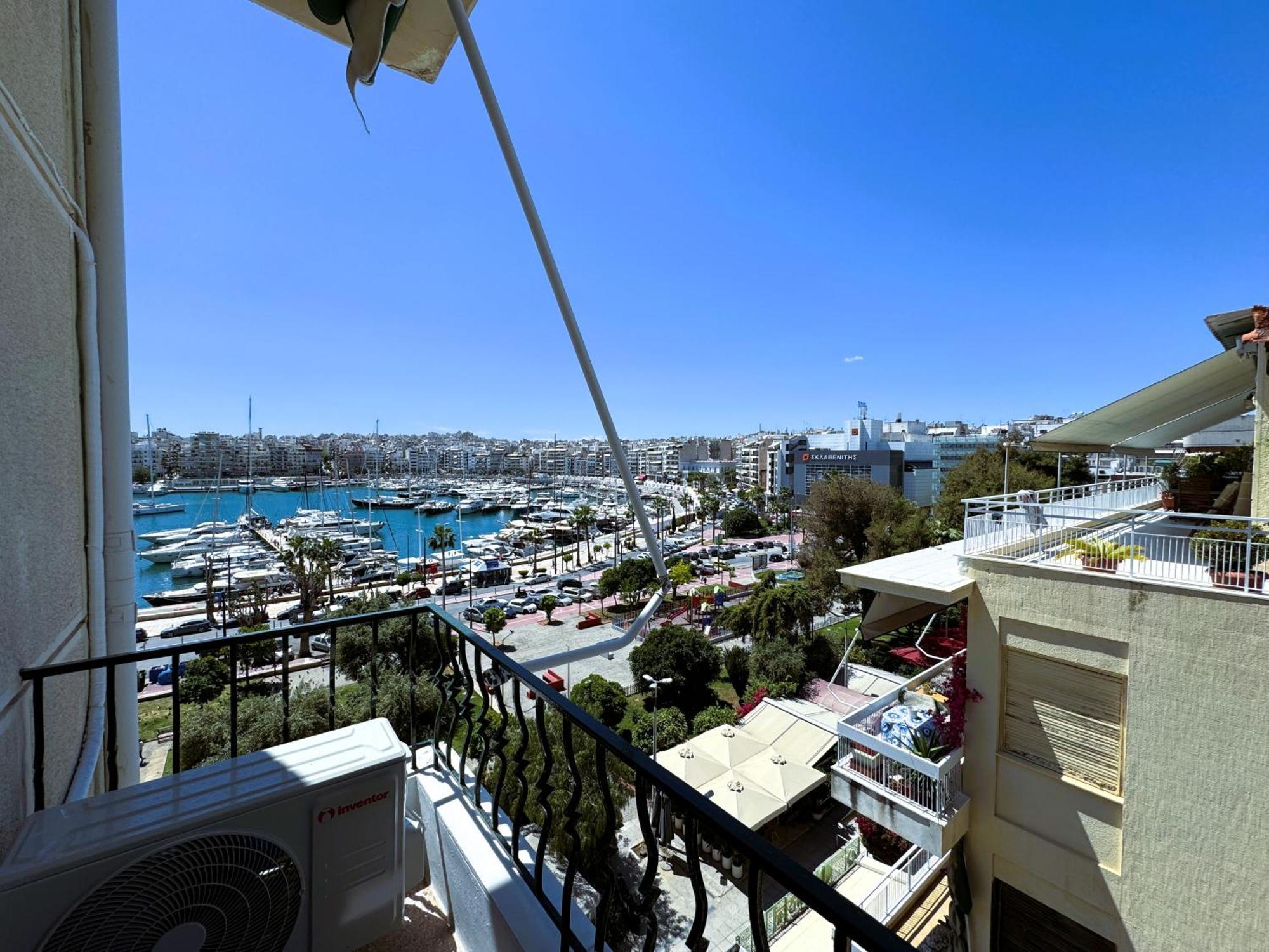 Piraeus Center Sea View Apartment Екстер'єр фото