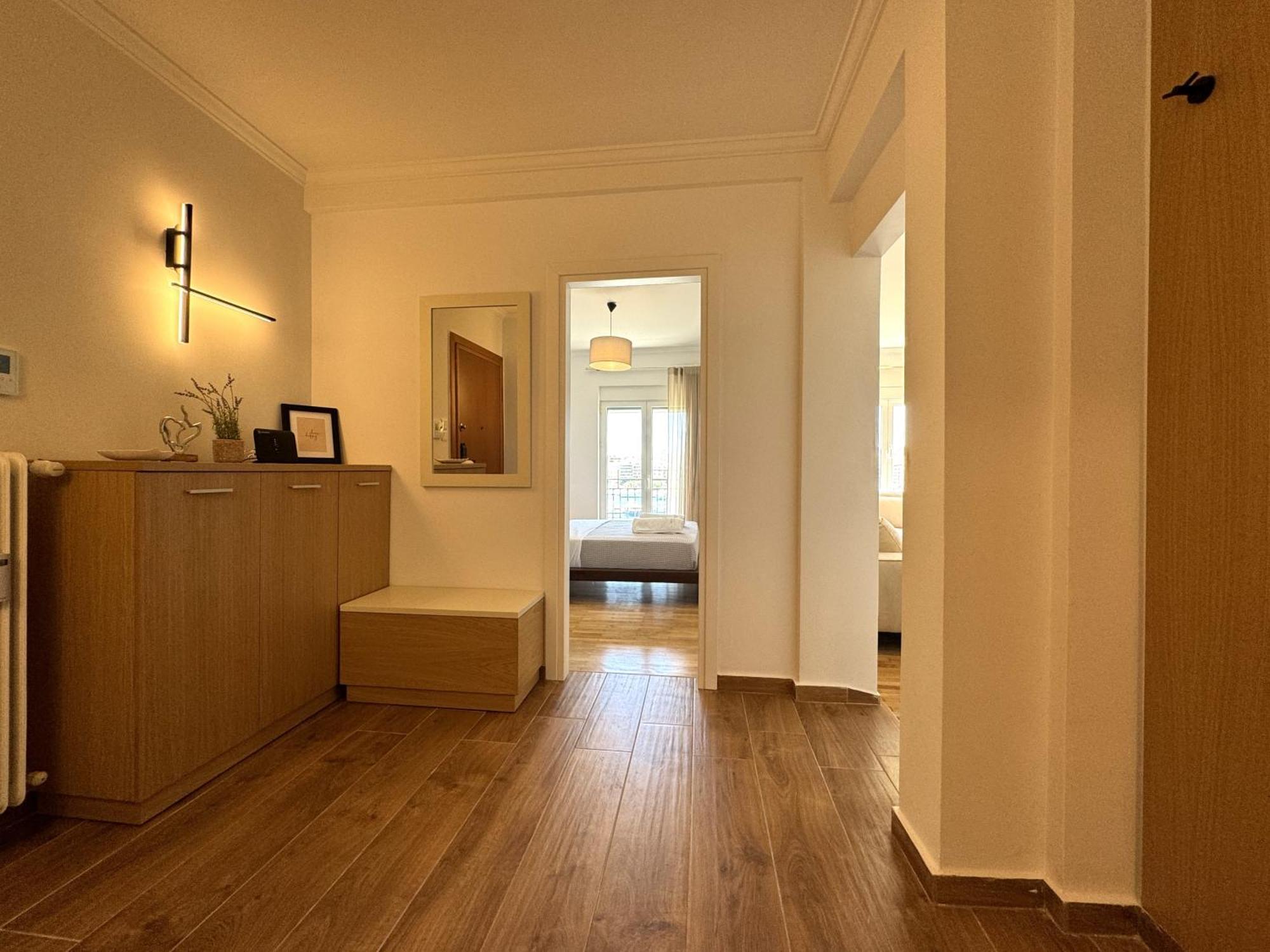 Piraeus Center Sea View Apartment Екстер'єр фото
