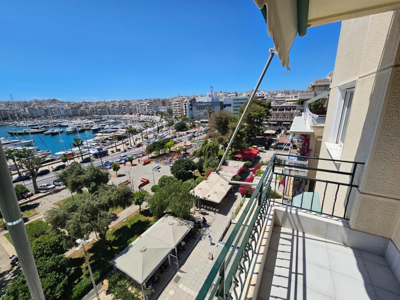 Piraeus Center Sea View Apartment Екстер'єр фото